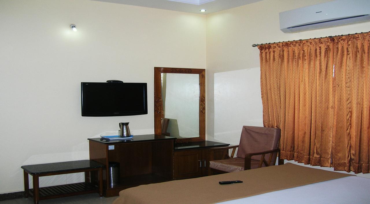 Athidhi Residency Hotel Tirupati Kültér fotó