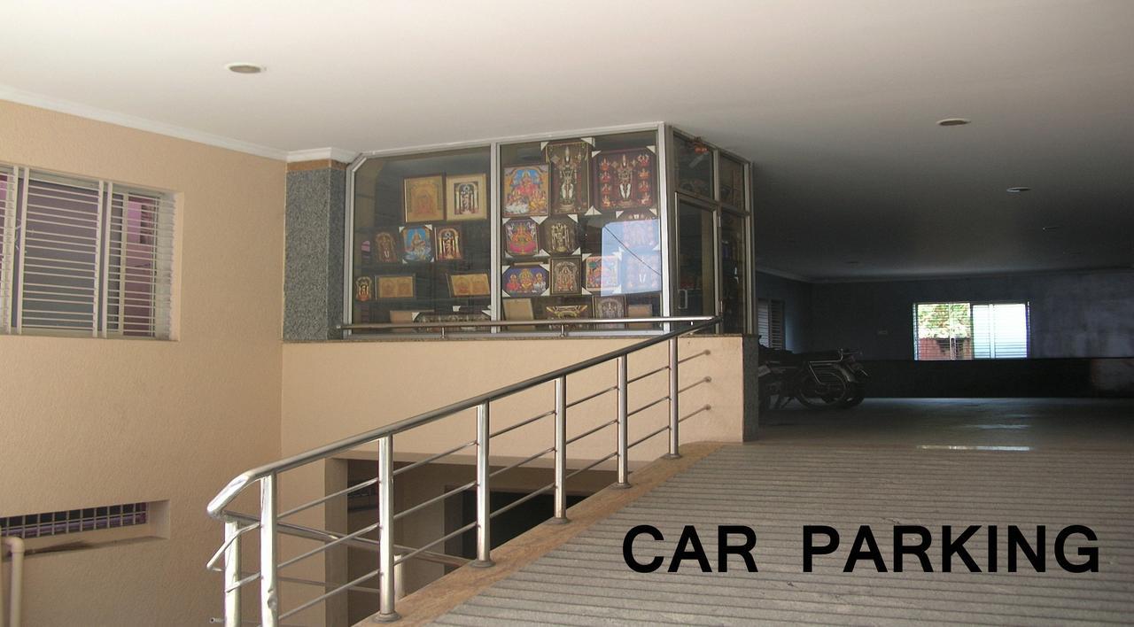 Athidhi Residency Hotel Tirupati Kültér fotó